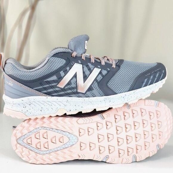 NEW! Women's New Balance FuelCore NITREL Trail Running Shoes / Size 8 - Picture 11 of 11